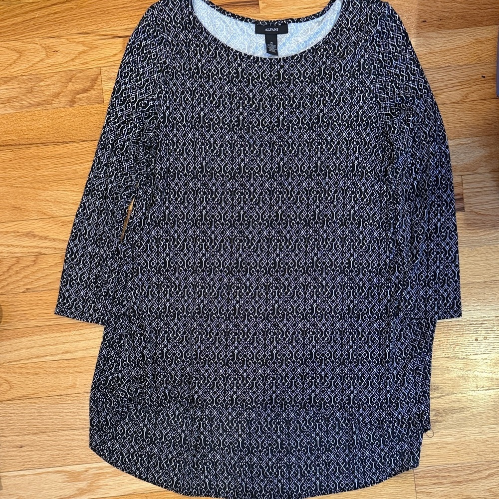 Alfani Black and White Geometric Knit Top